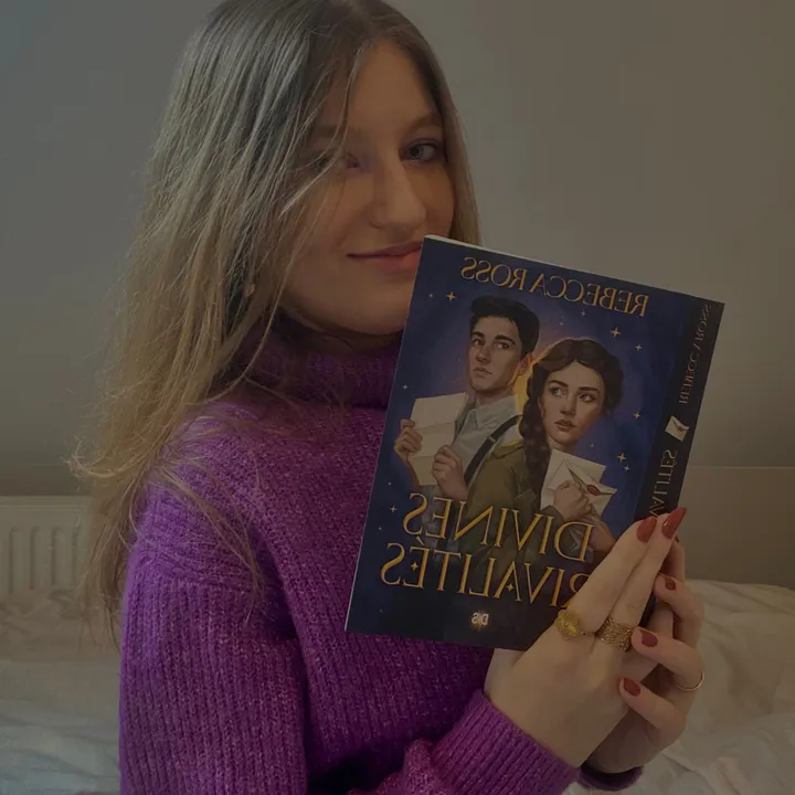 @chloebookaddict