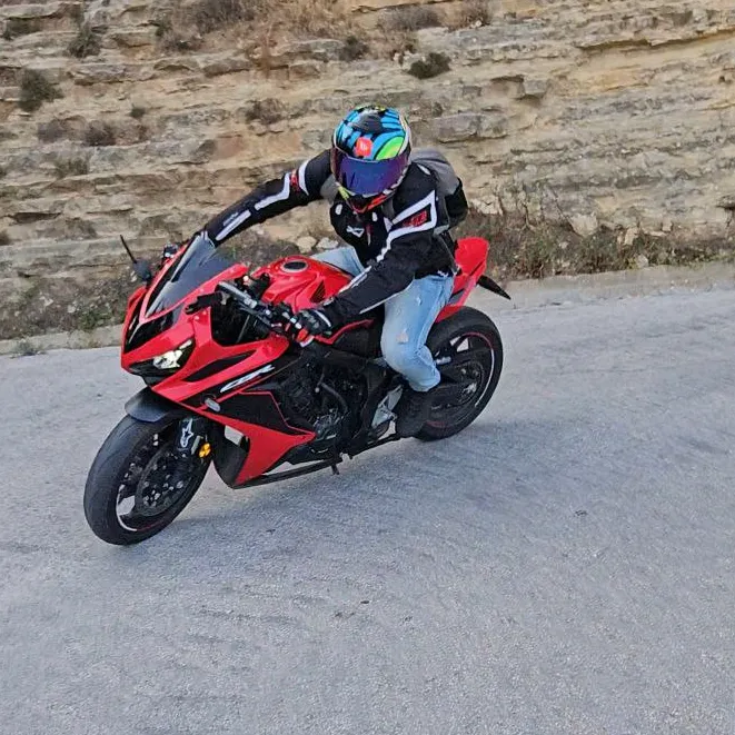 rwteuie