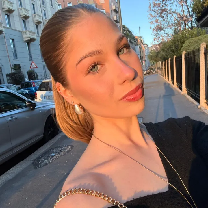lolanotlauren