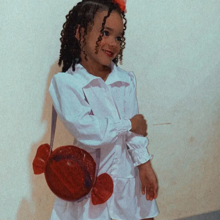 estherlara2022