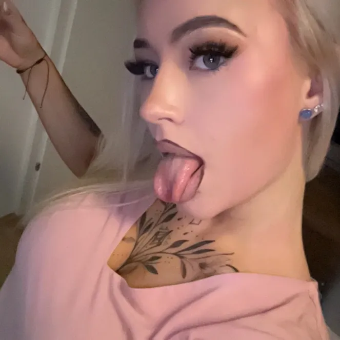@anjacarinabae