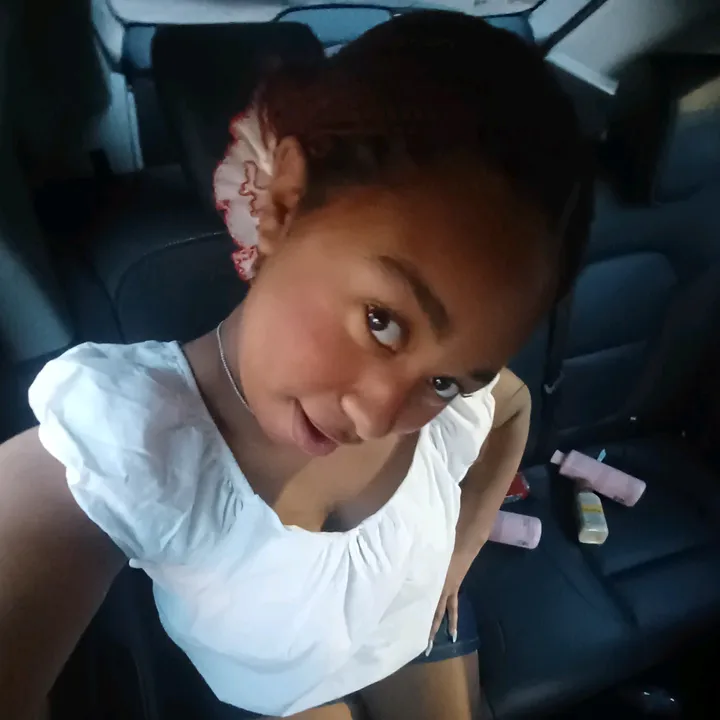 @angelllewis_