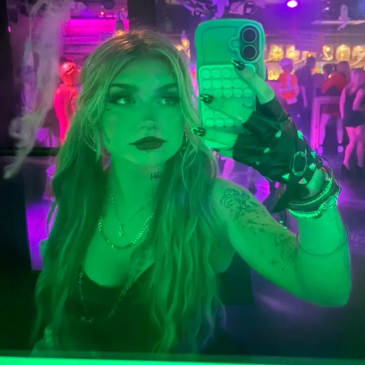 @scarlett.fev3r