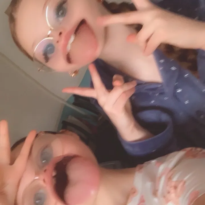 @lolasandcaitlinsd