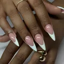@chic_claws_artistic