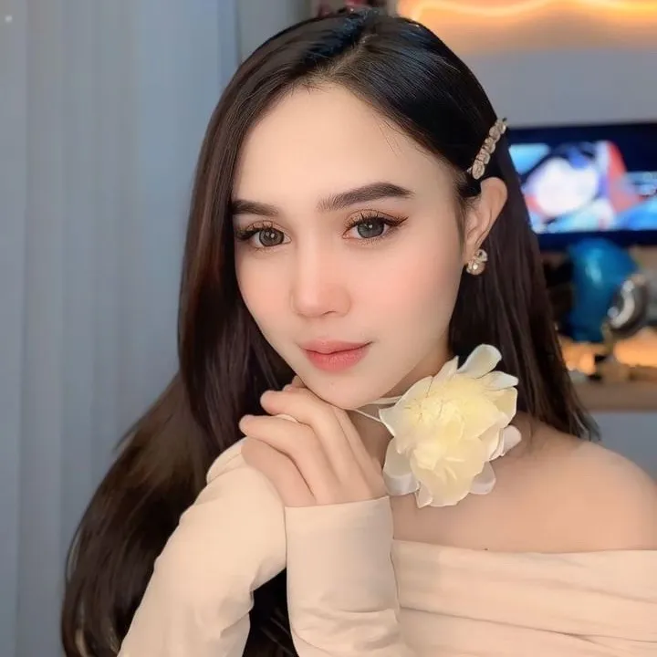 @ajengsftri3