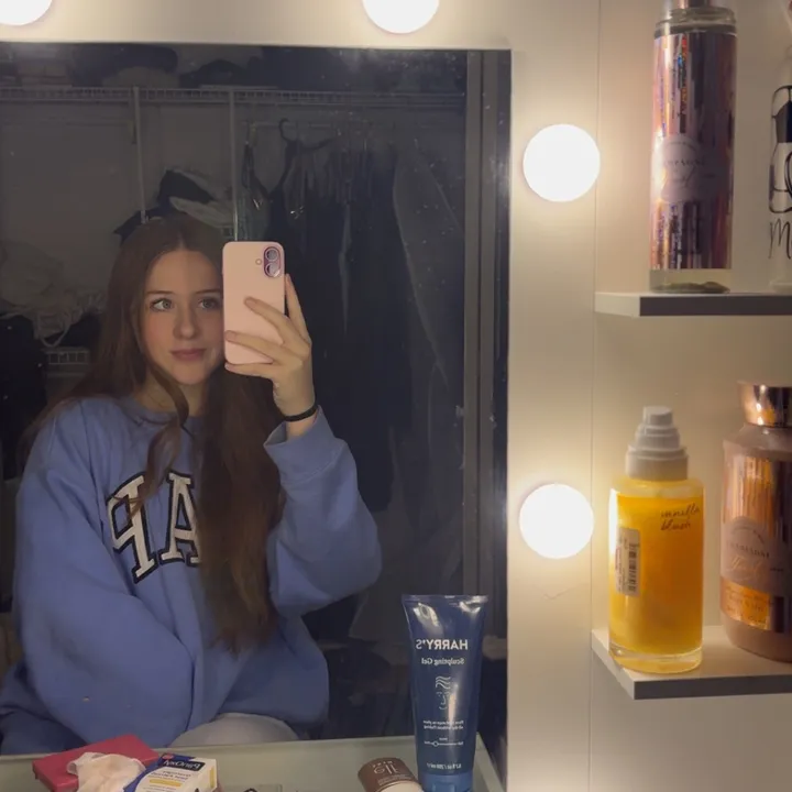 @miacoyne