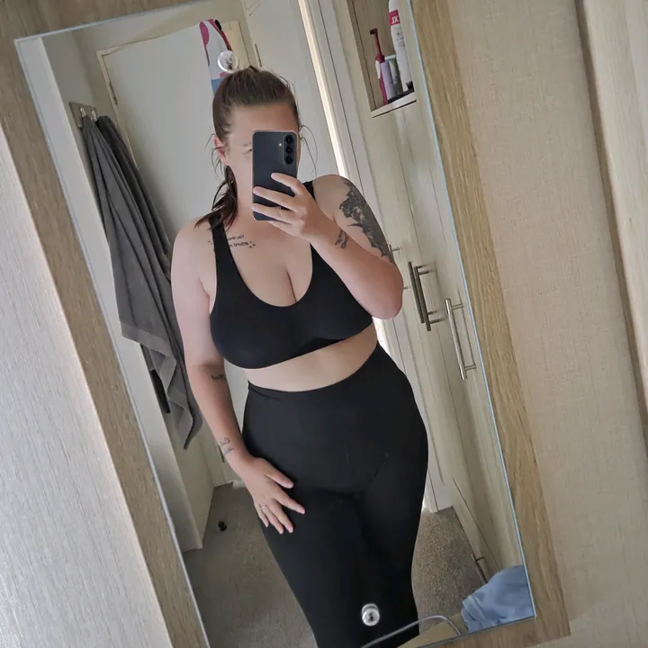 @heyyouitsme_92
