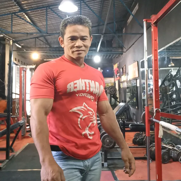 @om.jon51