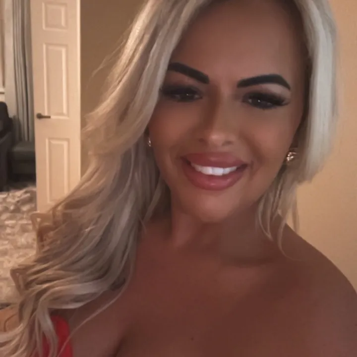 @lauranash0
