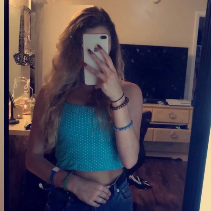 @thehaleybae0