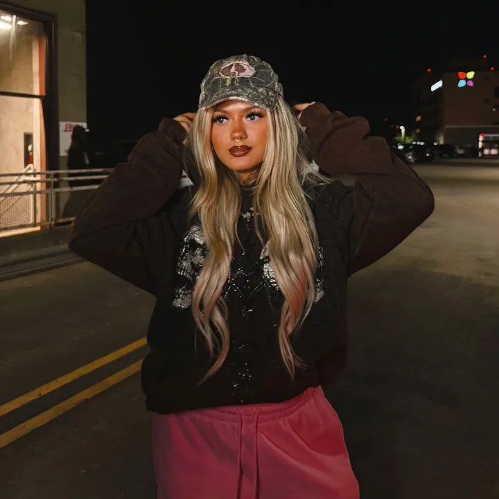 @nerzilla_