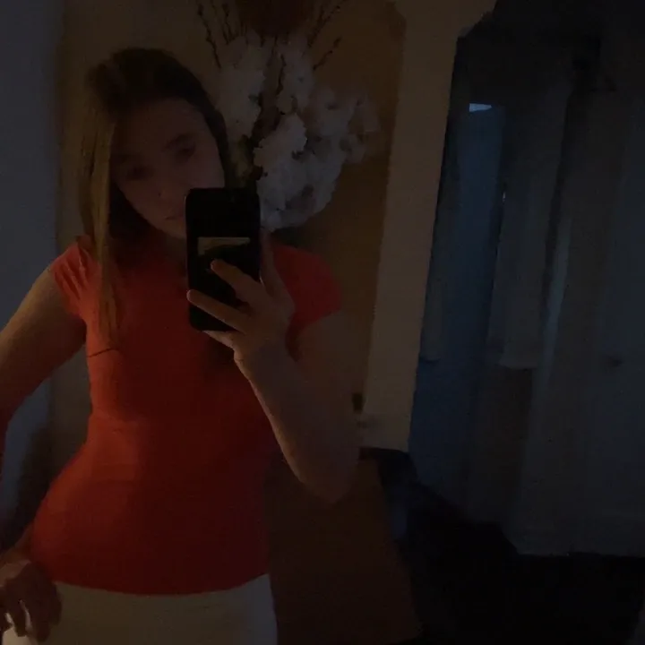 @yuliaholiyat