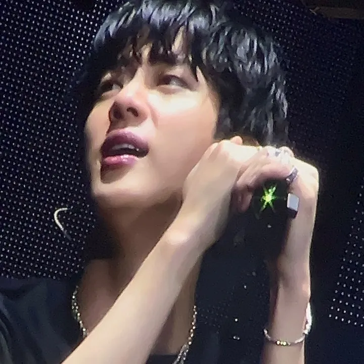 seokjinsbottomteeth