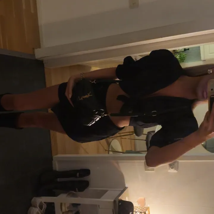 @neagodwall