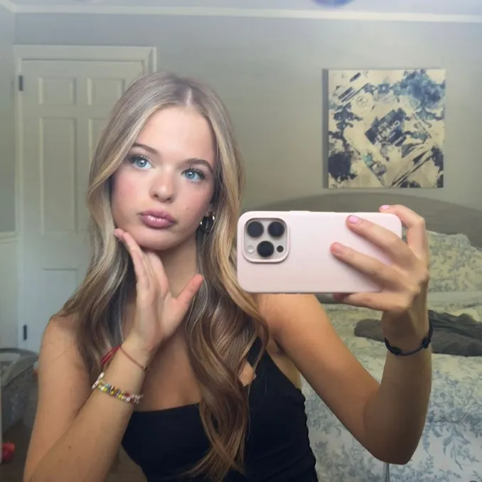 @kateafeldman