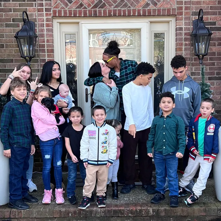 @farrowfamily