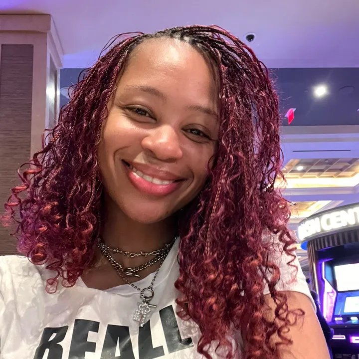 @ladiibuggz
