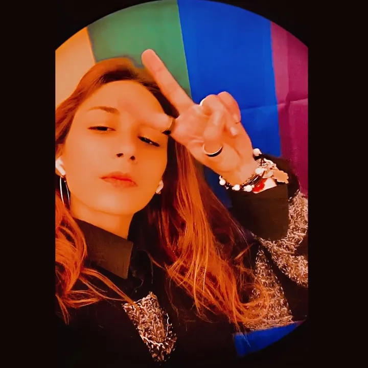 @veronicasavarino