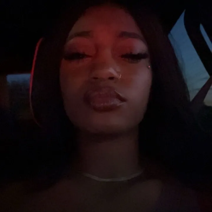 itznia__