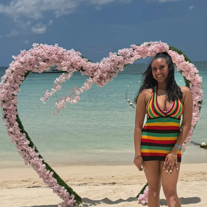 @fav_lenaa