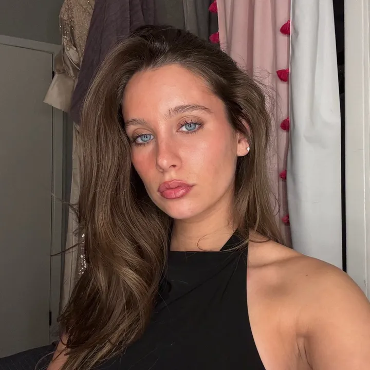 @caylaemilyy