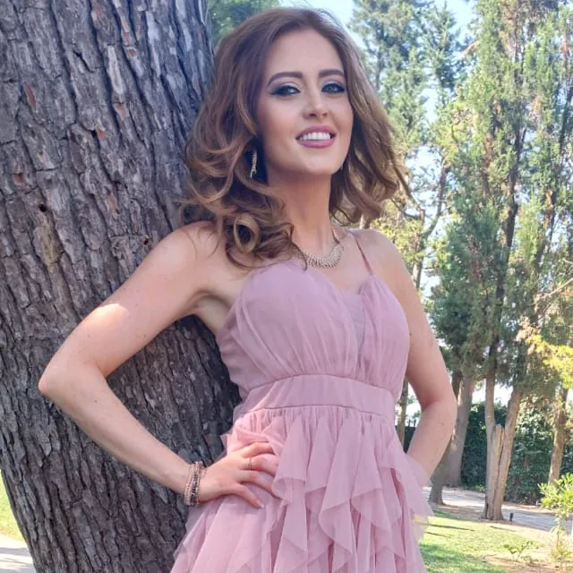 @lucenela
