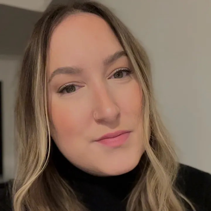 hillarydavison