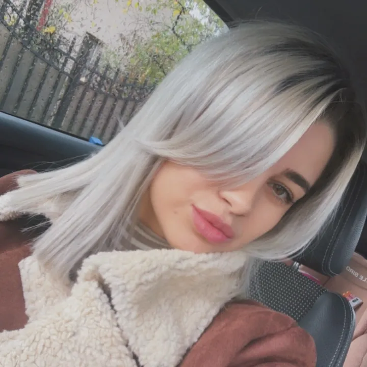 @andreeaflorescuu