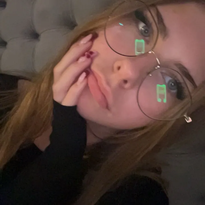 @laura_too.ja