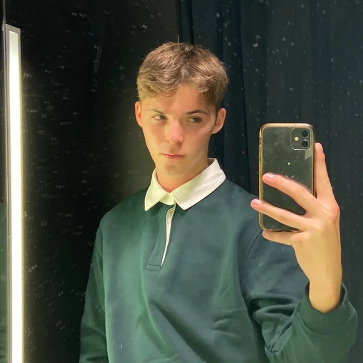 @andrejsomberg