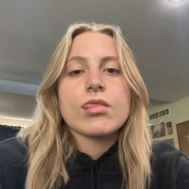 @delaneyb64