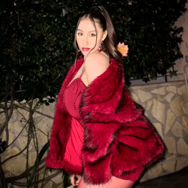 @la_hory