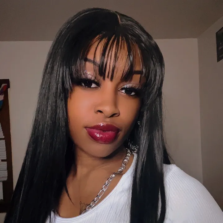 @justreaunna