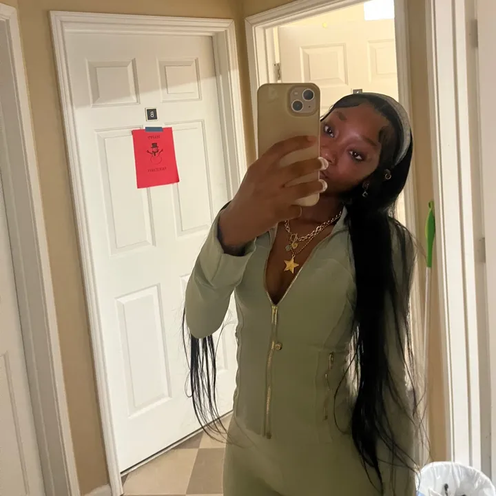 @_.nijanataylor