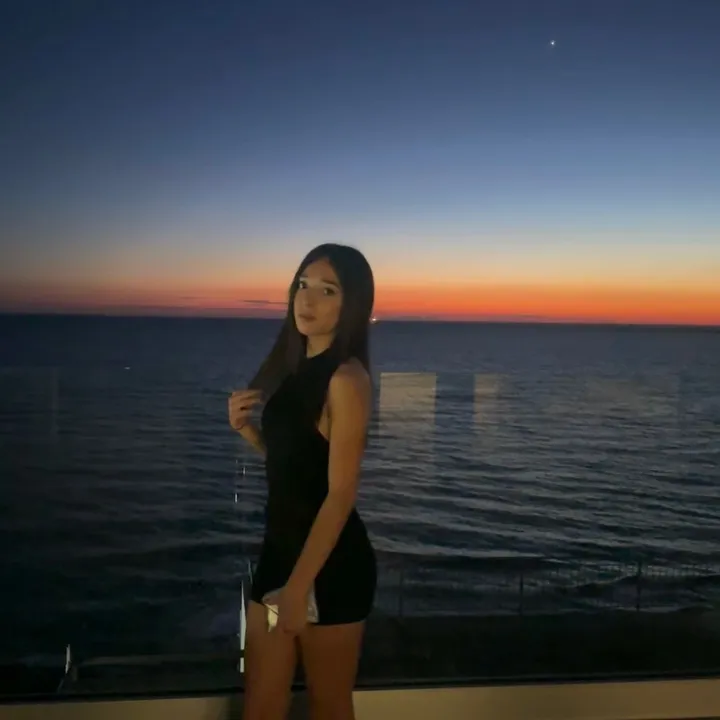 @_.asiaromano