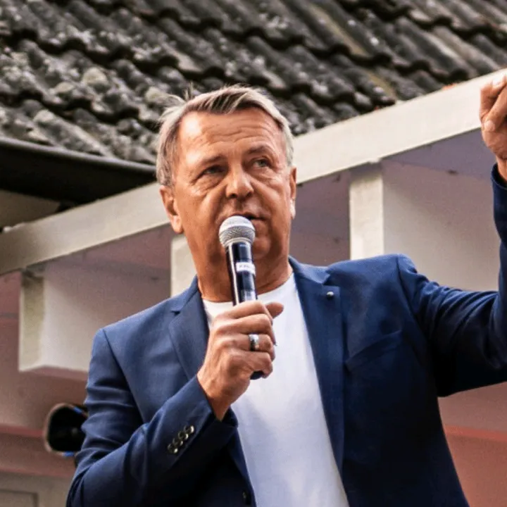 christof.rasche