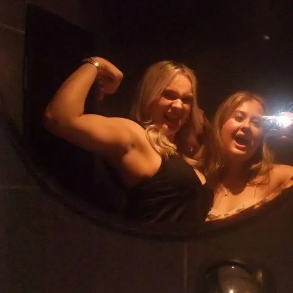 @evecunniingham