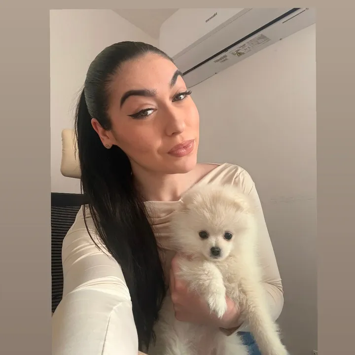 chloe_the_pom12