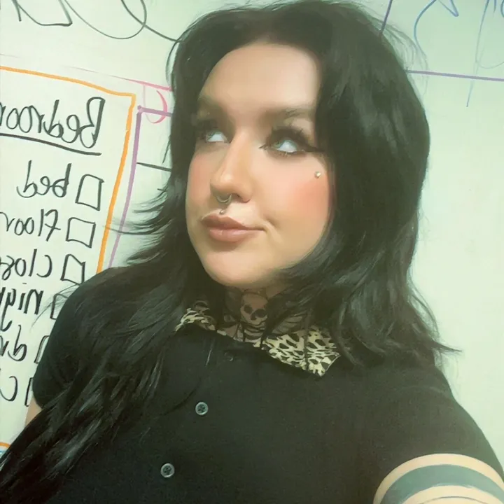 deadmothgirl