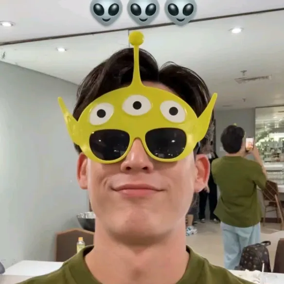 kerahbajuu