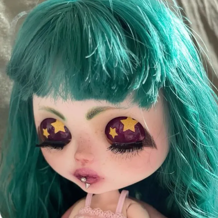 @mshellolitty