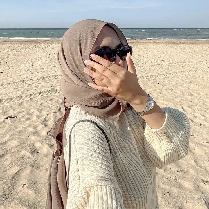 @reviewnisaa