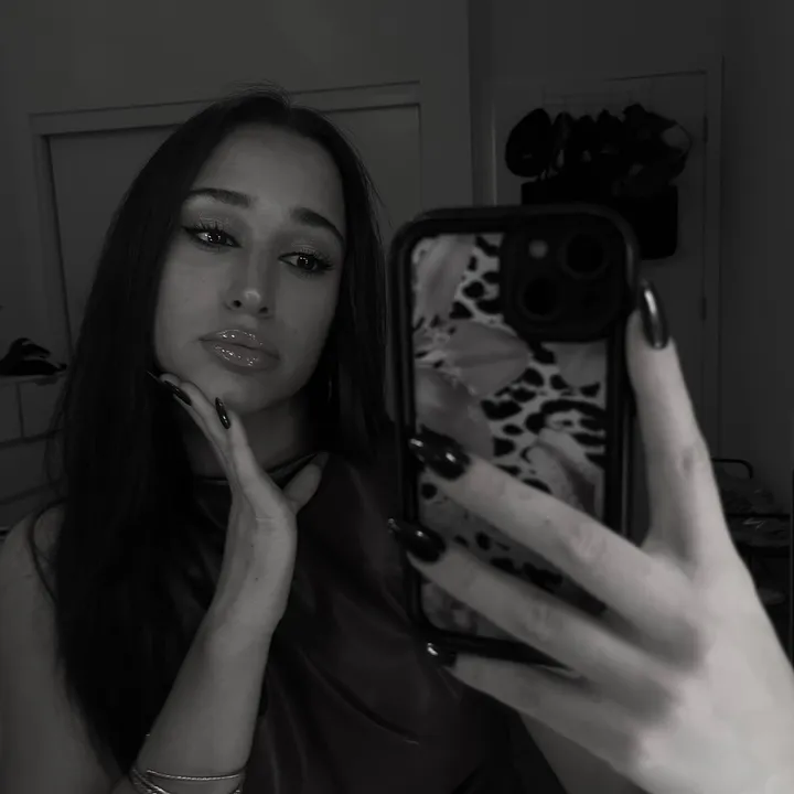 thezoezotos