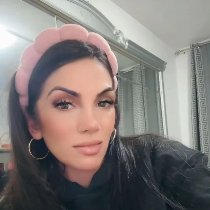 @misteriosaeli