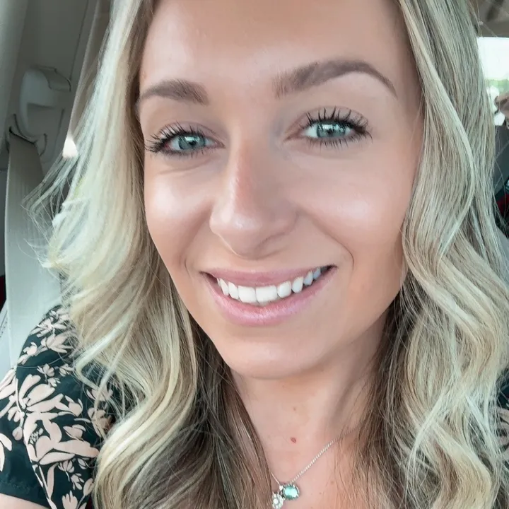 viv_james