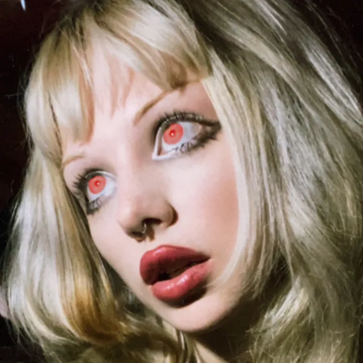 evil_bimbo