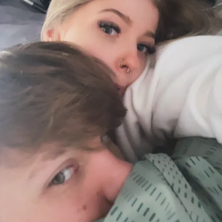 @ellielochranee