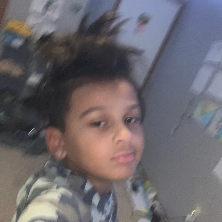 @zellarrrr