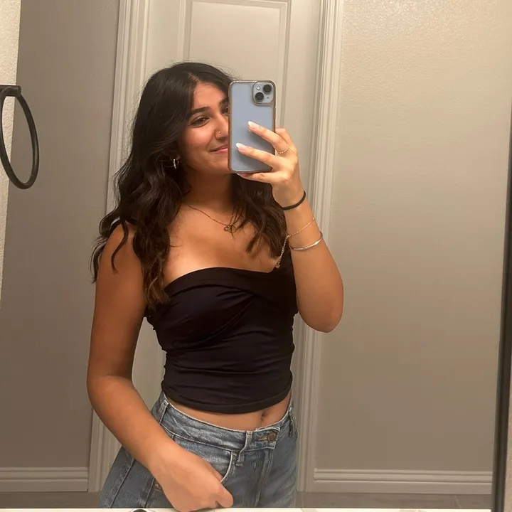 @_annikabatra